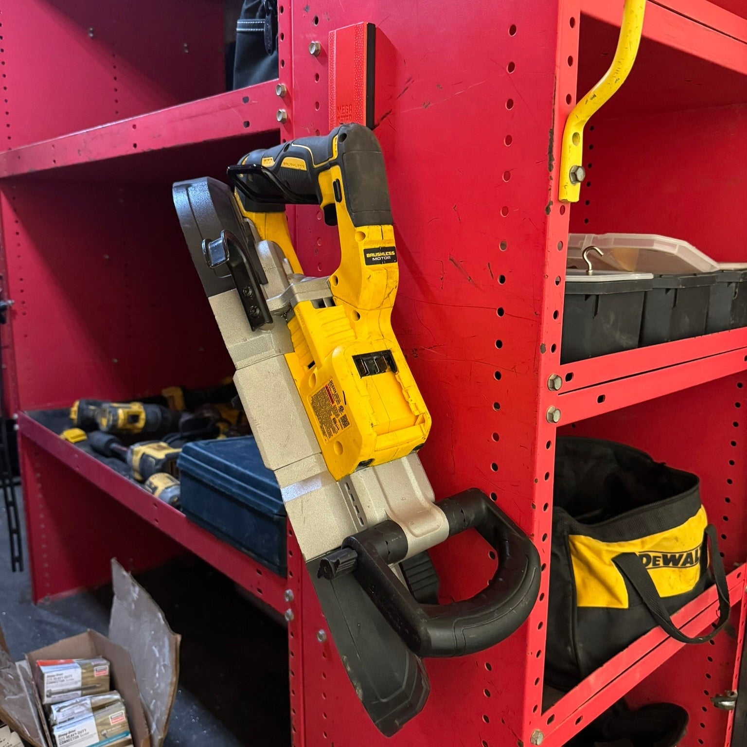4.5" MEGA Closed Magnetic Hook - Holds up to 45 lbs